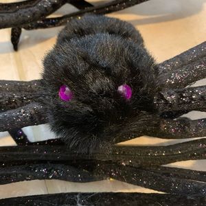 Halloween spider decorations